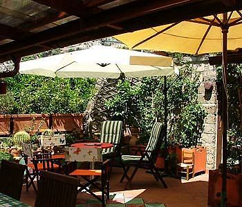 Orchid Corner Guesthouse Meta Dış mekan fotoğraf